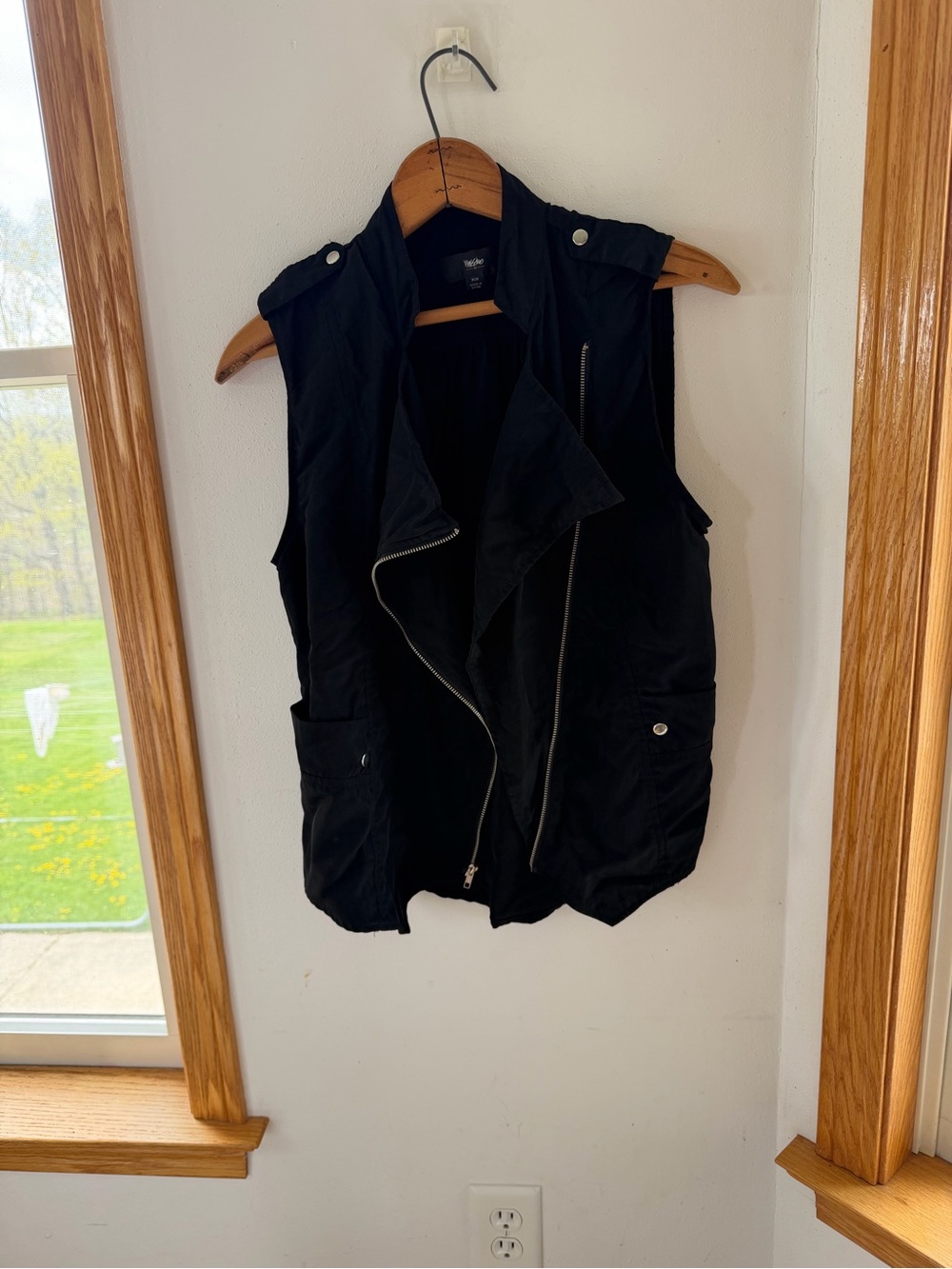 Mossimo Supply Co. Black Sleeveless Moto-Style Vest